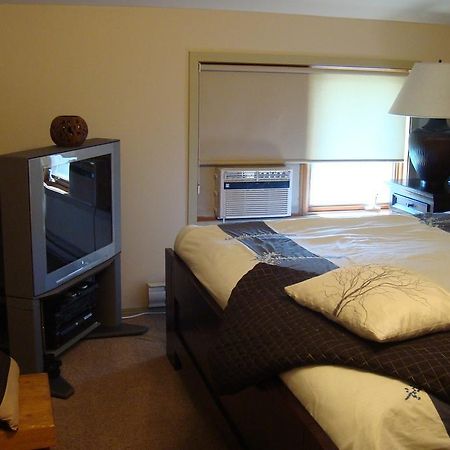 Ypc Fitness & Accomodations Invermere Ngoại thất bức ảnh
