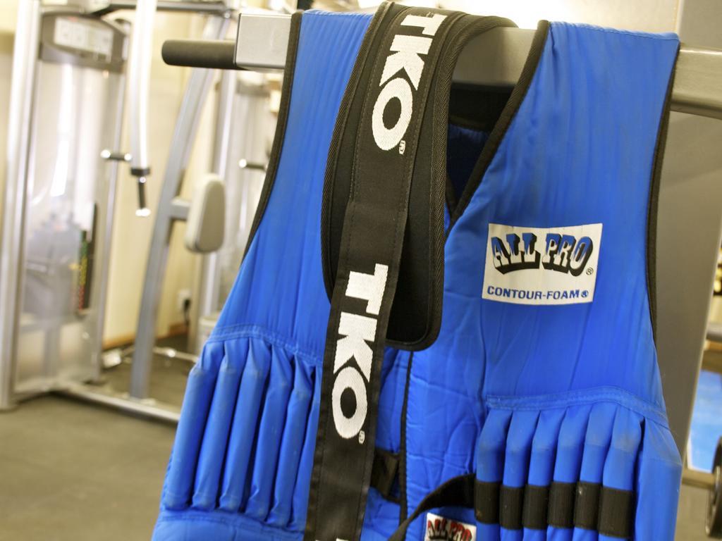 Ypc Fitness & Accomodations Invermere Phòng bức ảnh
